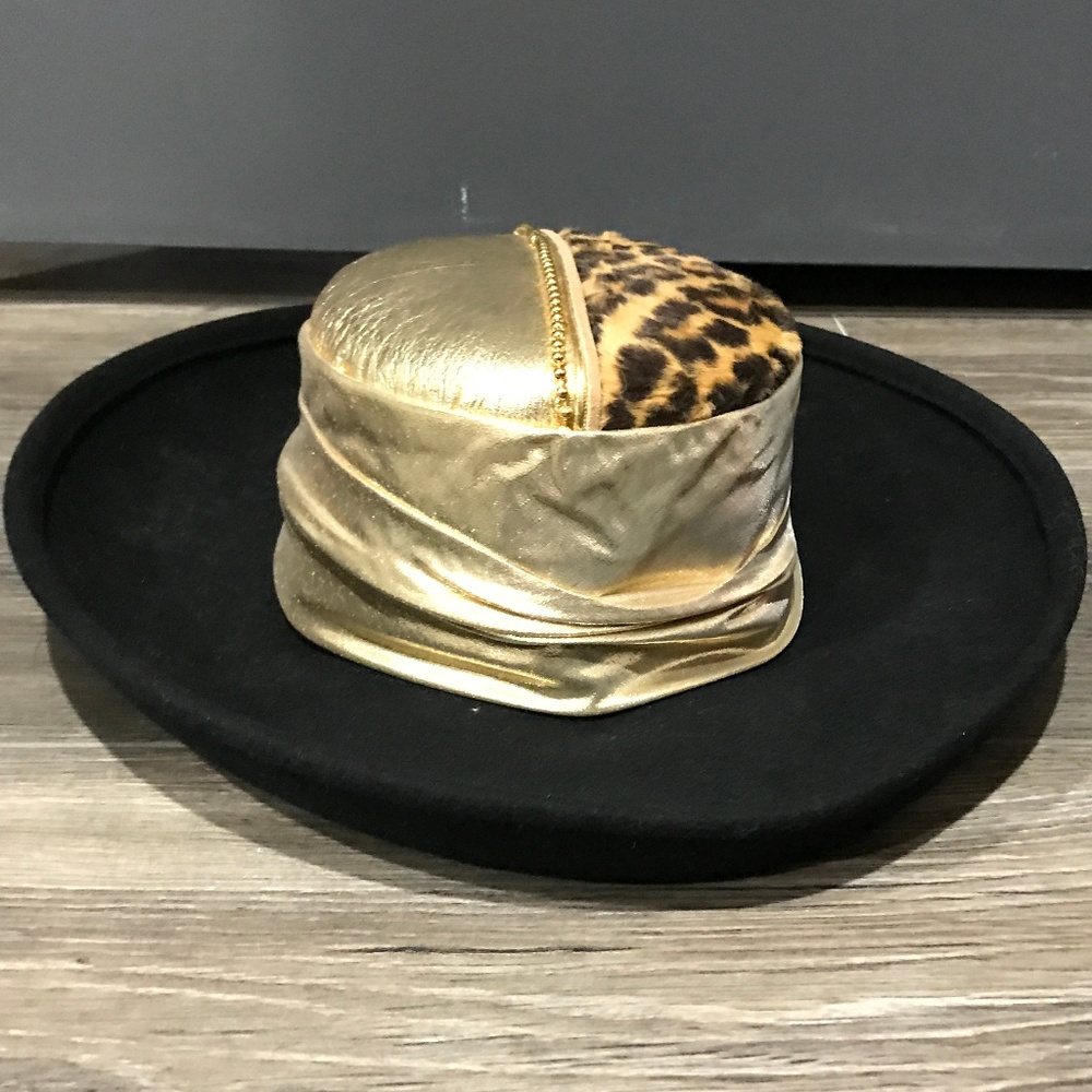 Black Hat with Pattern